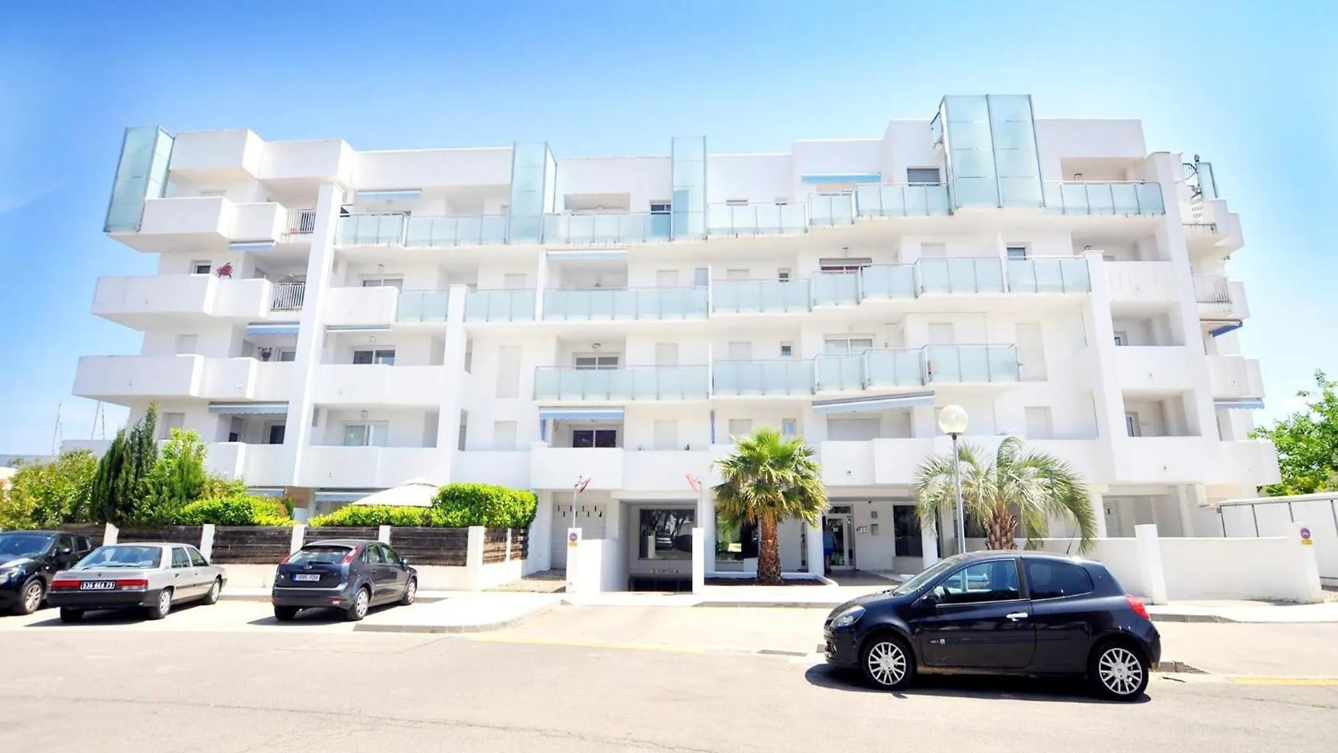 Apartment In Roses With Pool View Ampuriabrava España