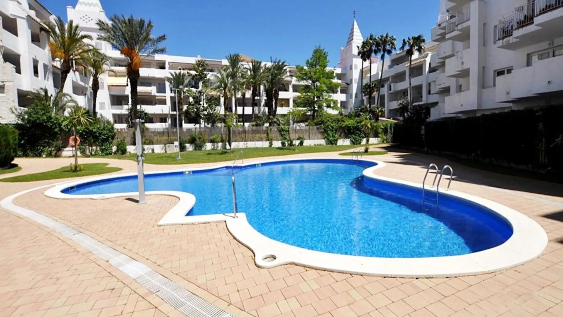 Apartment In Roses With Pool View Ampuriabrava