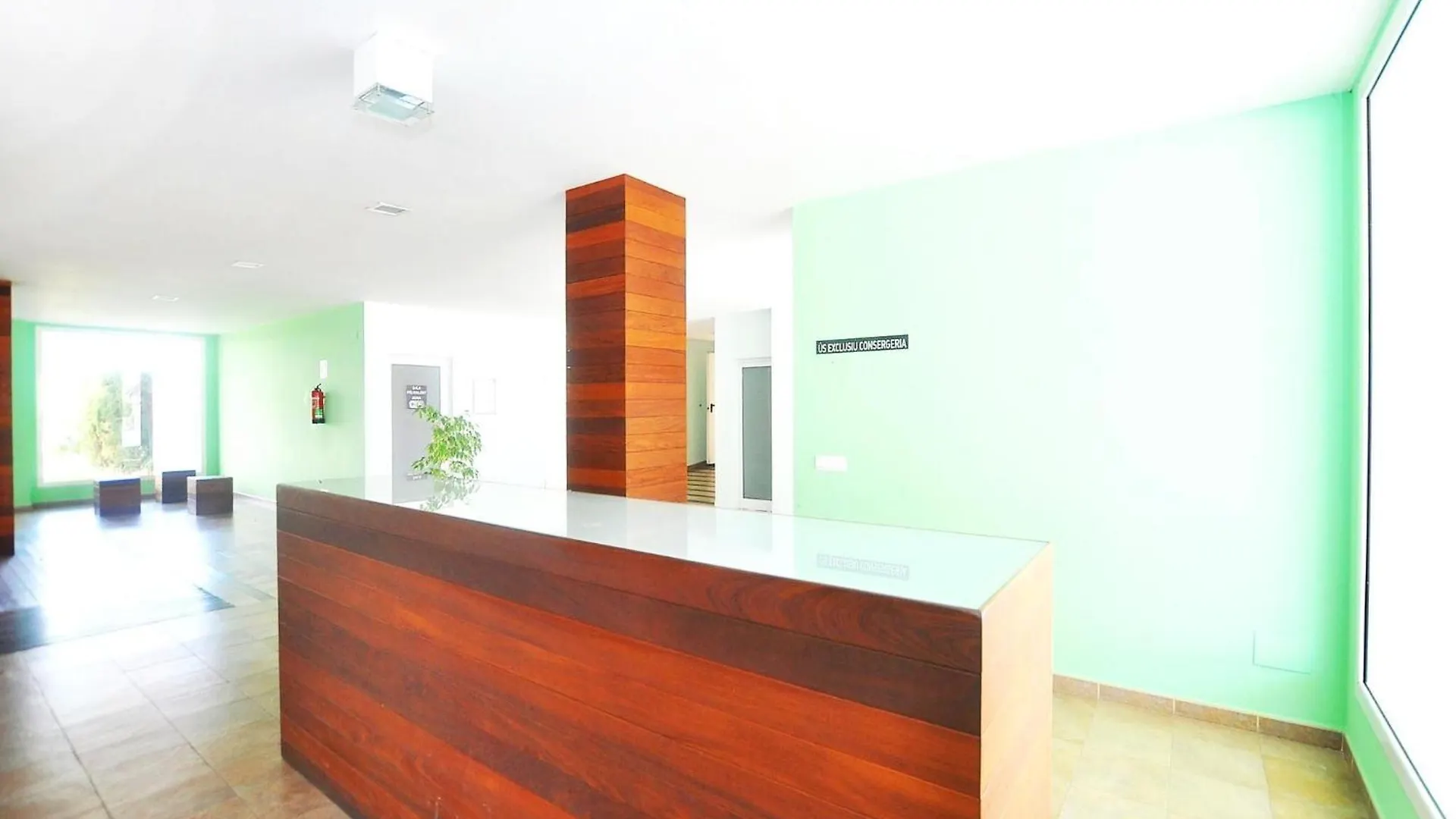 Apartment In Roses With Pool View Ampuriabrava